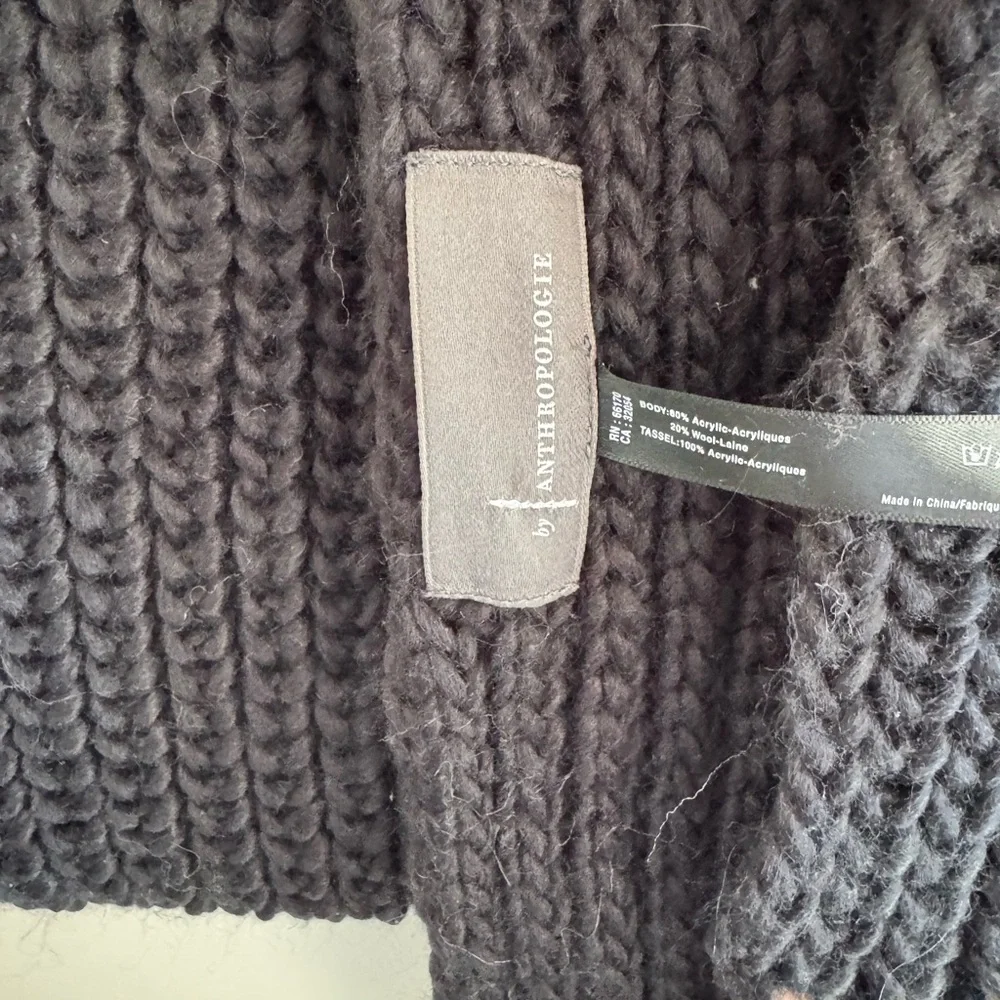NWOT Anthropologie Chunky Knit‎ Scarf Black with Multicolor Fringe